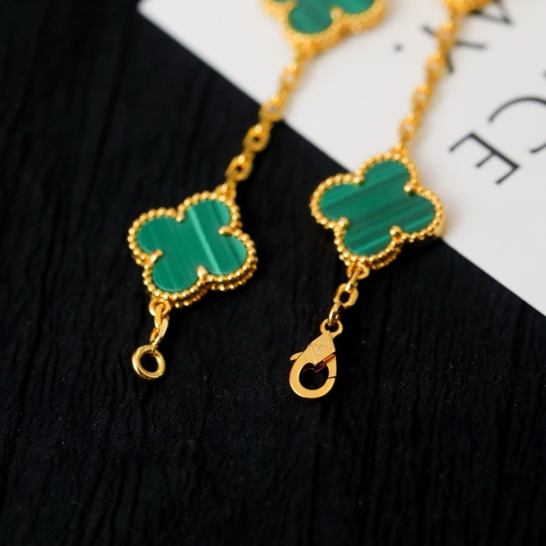 Van Cleef & Arpels Vintage Alhambra Gold Bracelet with Malachite